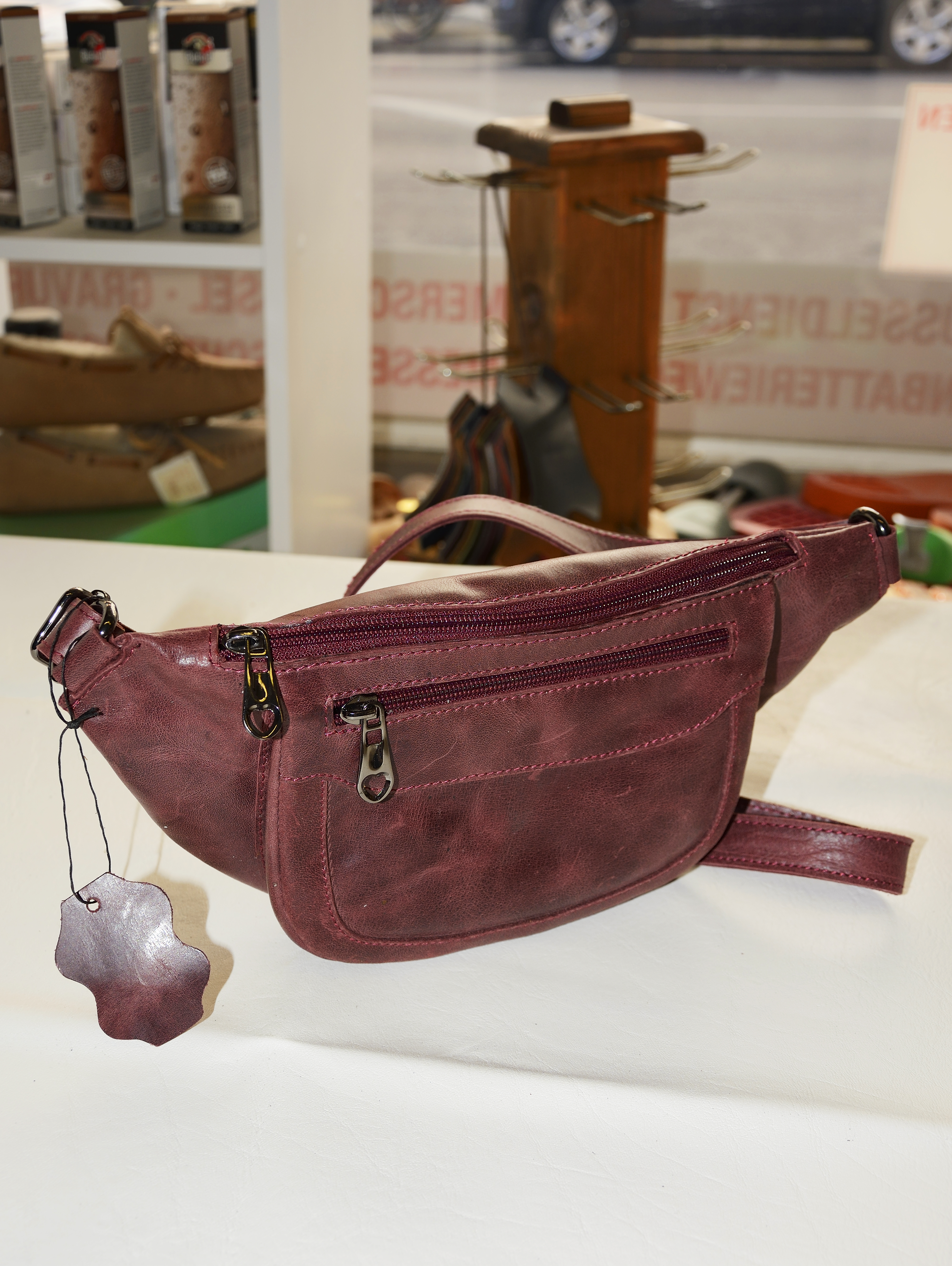 <br />
<b>Warning</b>:  Undefined variable $kl_liste_bild in <b>/home/al76tgm1mylb/webseiten/classes/class.crudpreisedetailmieten.php</b> on line <b>250</b><br />
<br />
<b>Warning</b>:  Trying to access array offset on null in <b>/home/al76tgm1mylb/webseiten/classes/class.crudpreisedetailmieten.php</b> on line <b>250</b><br />
