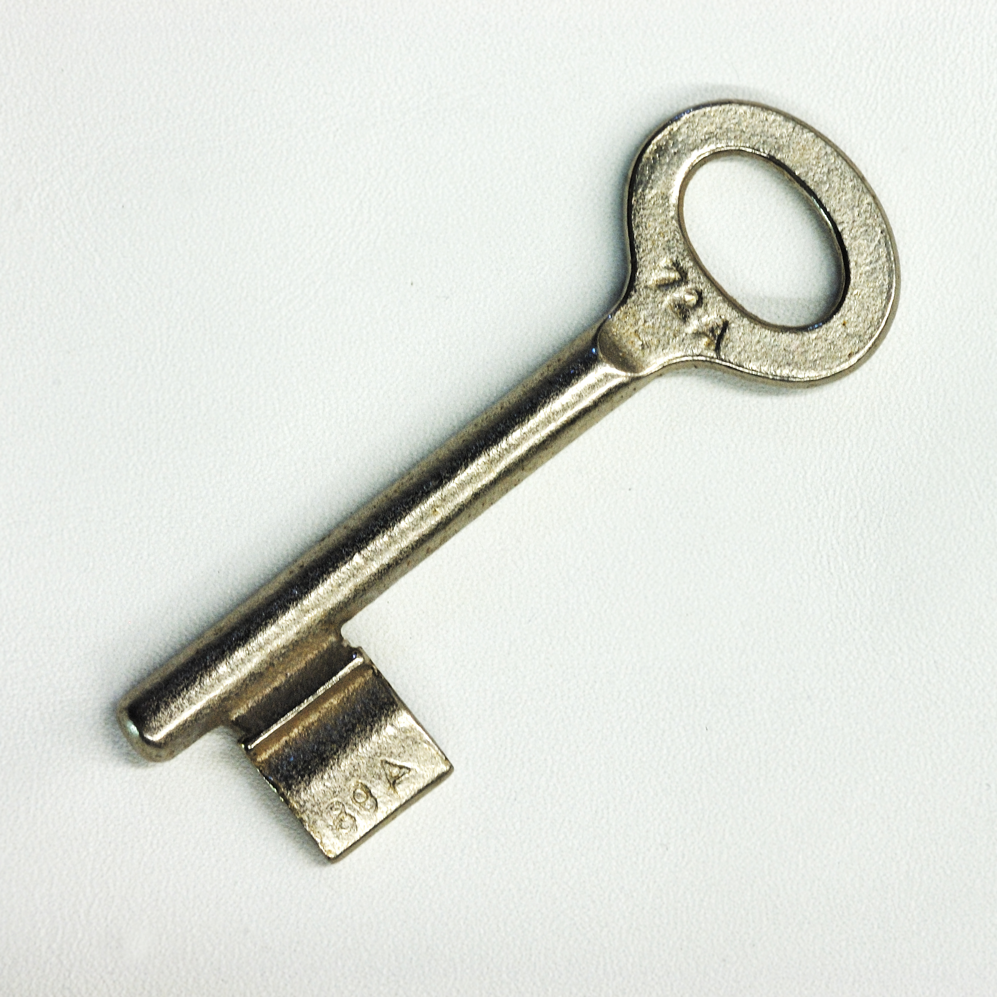 <br />
<b>Warning</b>:  Undefined variable $kl_liste_bild in <b>/home/al76tgm1mylb/webseiten/classes/class.crudpreisedetailmieten.php</b> on line <b>250</b><br />
<br />
<b>Warning</b>:  Trying to access array offset on null in <b>/home/al76tgm1mylb/webseiten/classes/class.crudpreisedetailmieten.php</b> on line <b>250</b><br />
