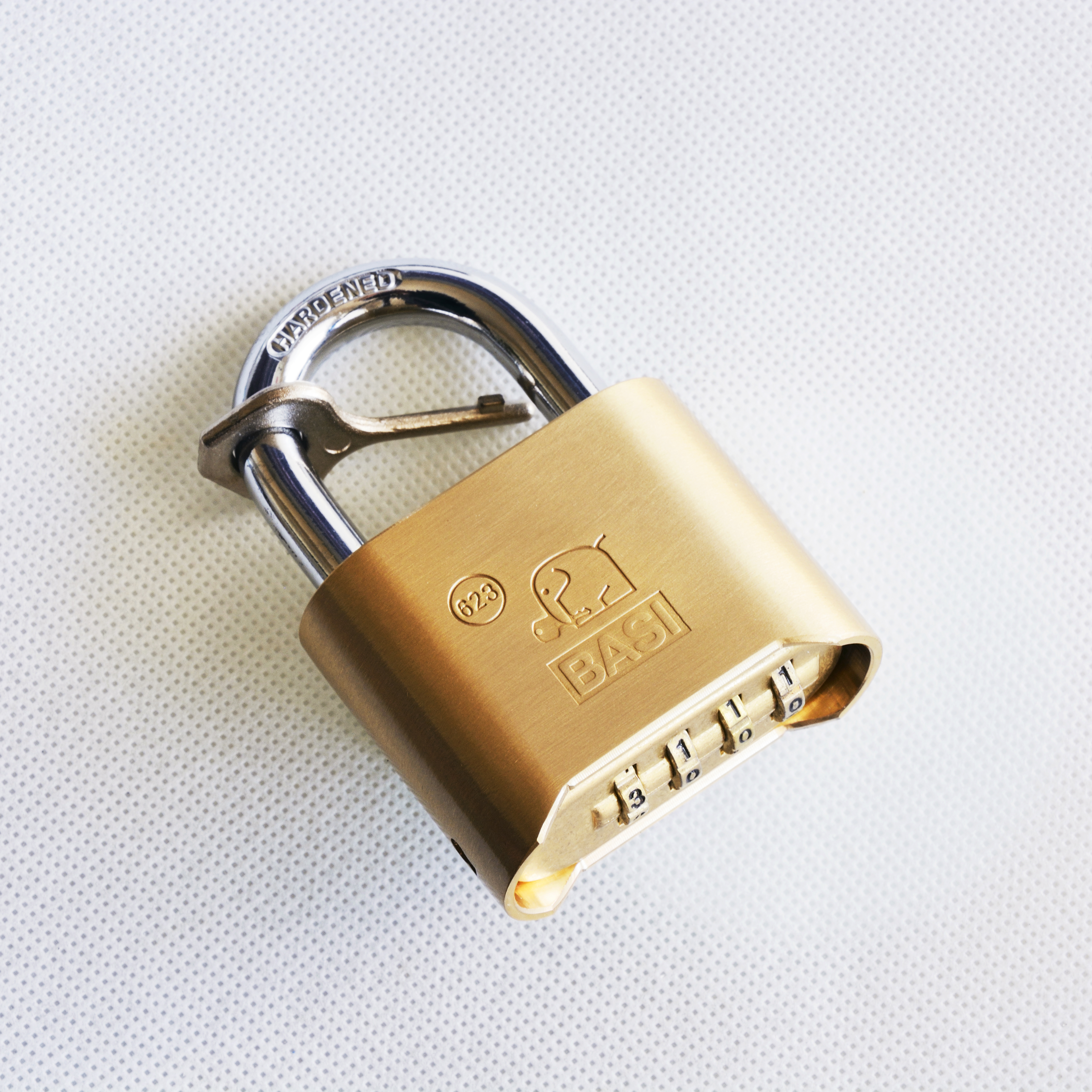 <br />
<b>Warning</b>:  Undefined variable $kl_liste_bild in <b>/home/al76tgm1mylb/webseiten/classes/class.crudpreisedetailmieten.php</b> on line <b>256</b><br />
<br />
<b>Warning</b>:  Trying to access array offset on null in <b>/home/al76tgm1mylb/webseiten/classes/class.crudpreisedetailmieten.php</b> on line <b>256</b><br />
